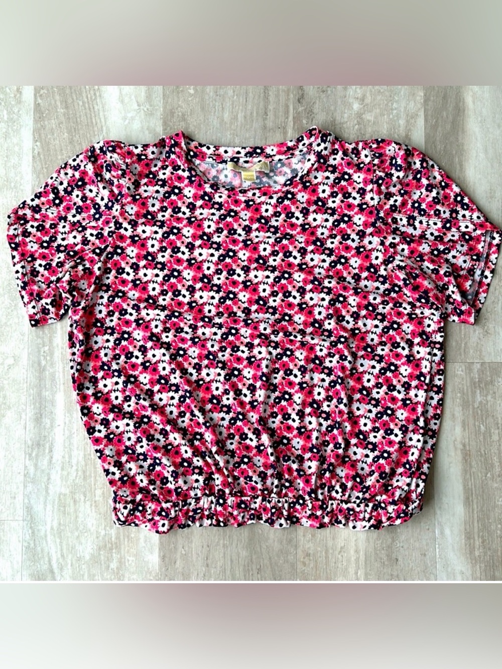 Michael Kors Floral Pink and White Bubble Hem T-Shirt Size Small